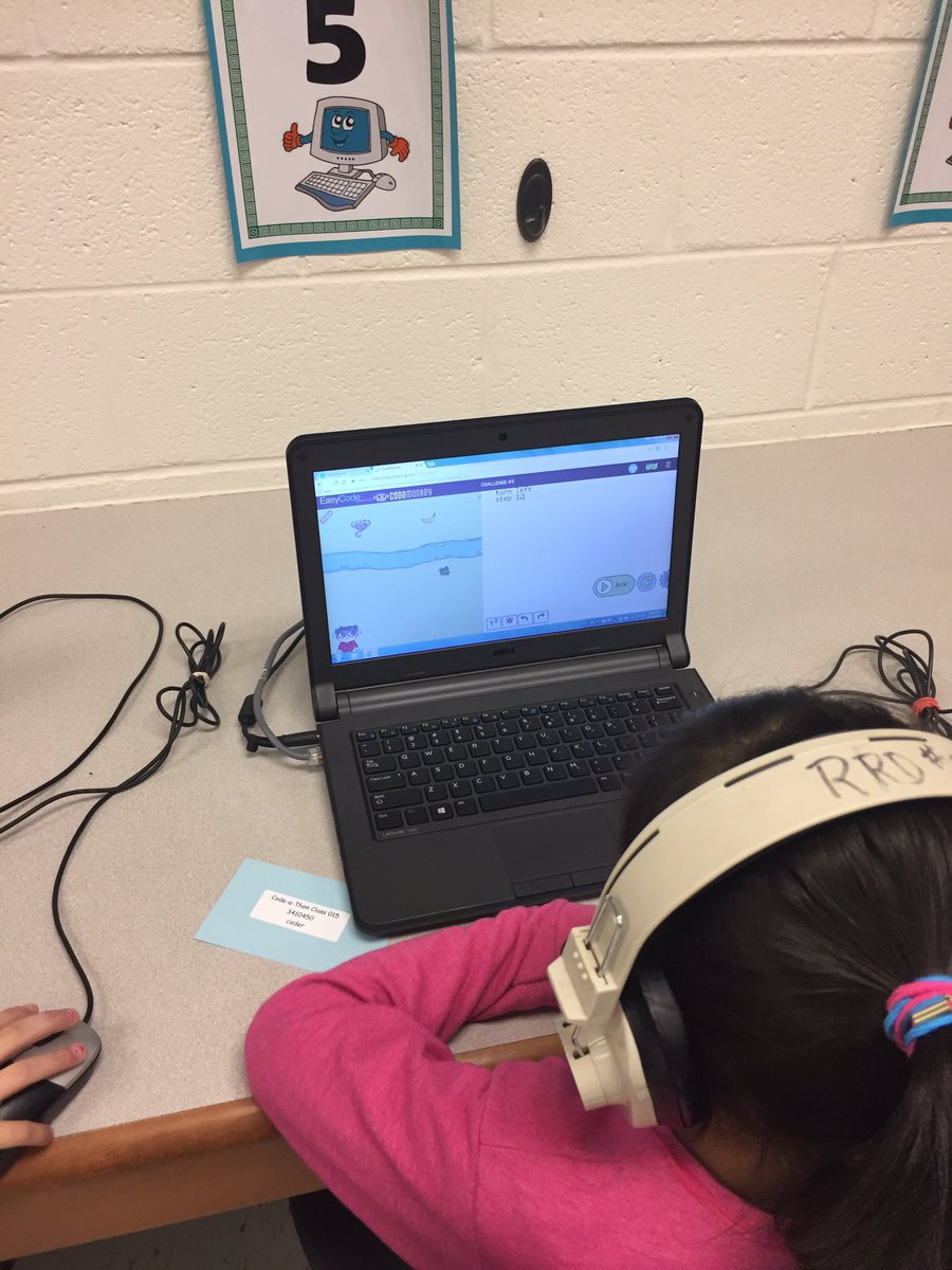 AbbySpessard's tweet image. 2nd graders trying their hands at coding during #codeathon2016 They are loving it! @learningdotcom