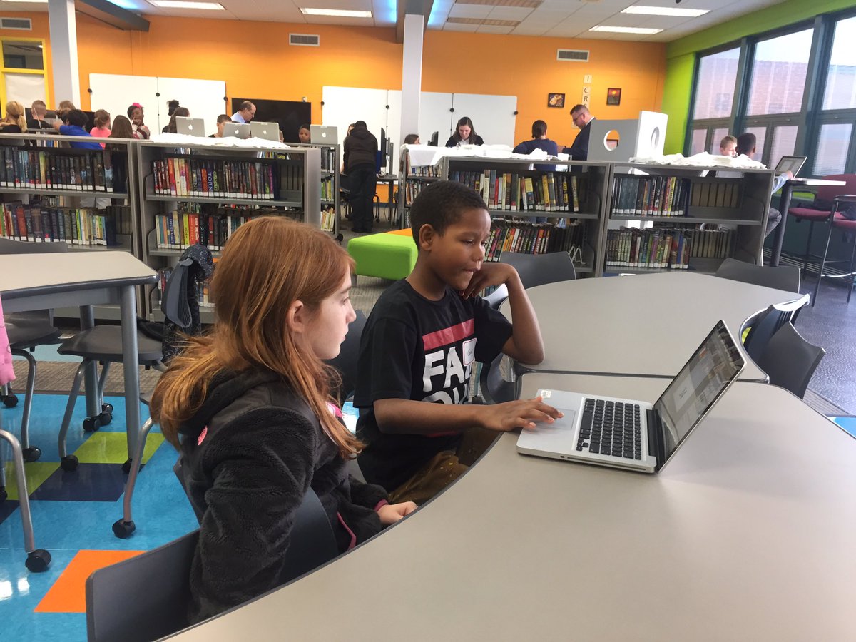 mcperry705's tweet photo. Central students mentoring Duquesne Elementary students on graphic design software. #Fab4All. @StanWhiteman @DrToddKeruskin @brocco187 https://t.co/3H2O4OIqyJ