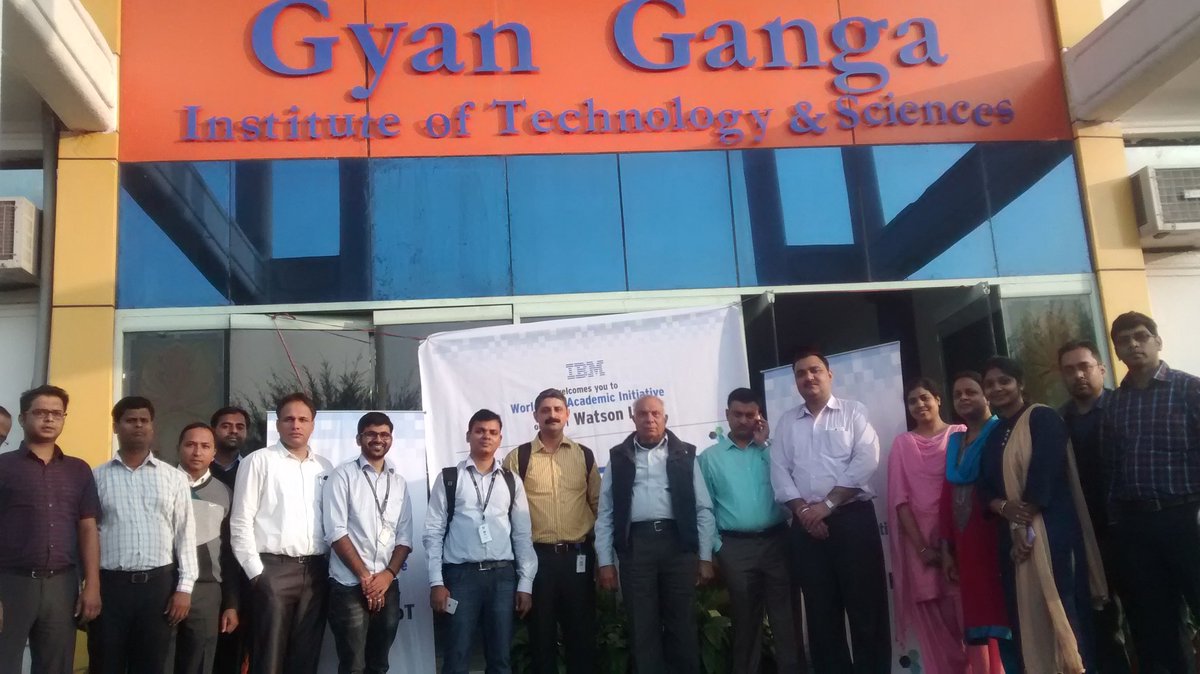 amol_kulk's tweet image. IBM Watson event in Gyan Ganga college, #Jabalpur. #Amazing response... Jabalpur is now #iotized...#Watson #Bluemix #cognitive  &amp;amp; much more