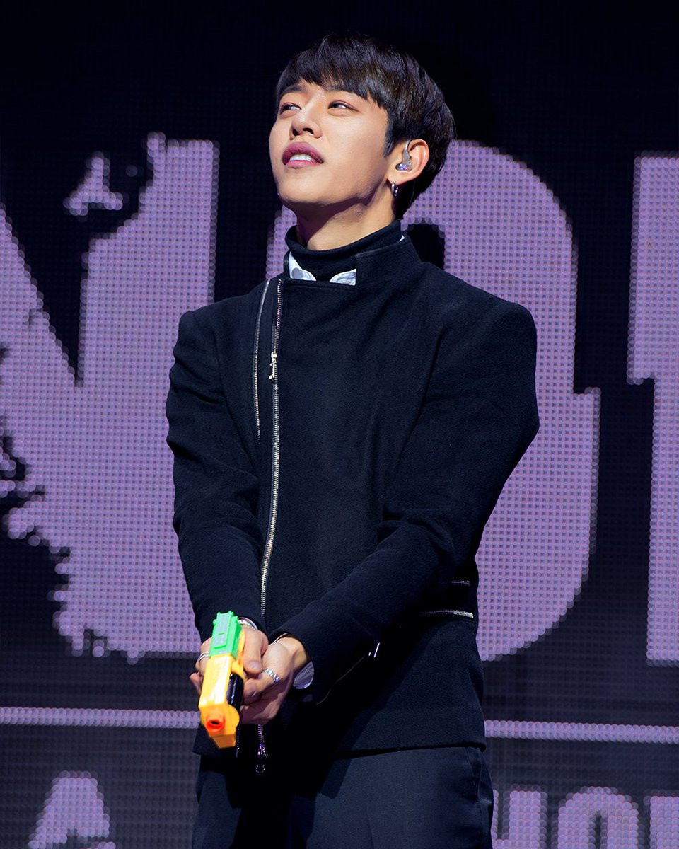 kavadzy's tweet photo. #BAPMATRIX #BAP151115 #BAP #TheShowJusticeForBAP #NOIR #Skydive #BAP_Skydive #151115withBAP https://t.co/UtmP8bawr8