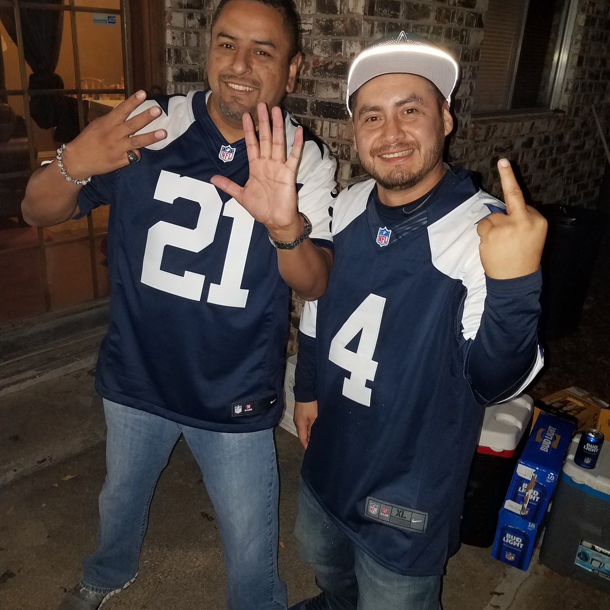 ybarra70's tweet photo. CowboysNation is really enjoying the 8-1 start @stephenasmith https://t.co/94xAzuFlWH