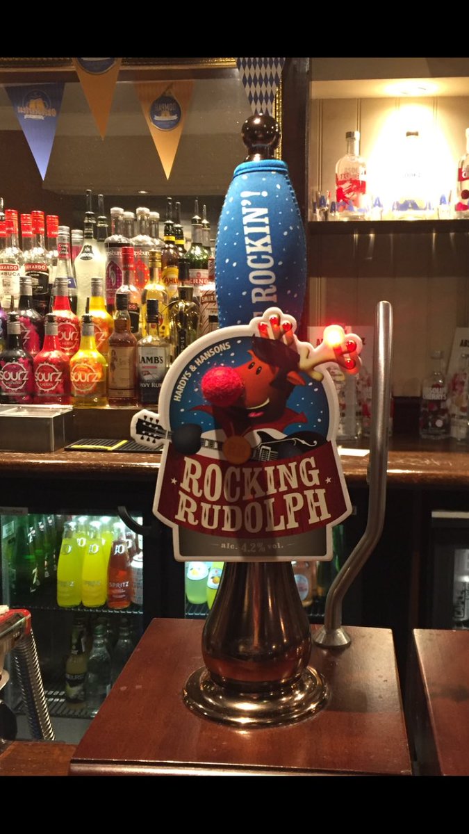 TheGuineaButt's tweet photo. Look what's here. Could only mean one thing. Christmas is coming!!! #bestpubs #beeroclock https://t.co/ElCTbuN4NY