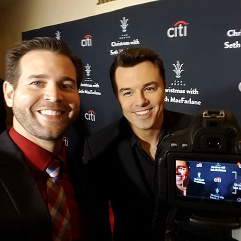 presspassla's tweet photo. We're pretty sure @SethMacFarlane our host @ryanhooks92 the best clip ever last night #PressPassLA #GetWhatMatters @TheGroveLA #Treelighting https://t.co/ZRNvPAVeIi