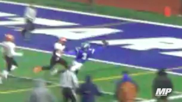 Is this <a href="/OBJ_3/">hang dave gettleman</a> or a high school wide receiver!?

This catch looks awfully familiar 😳😲👏

WATCH: t.maxpreps.com/2fKuAuW