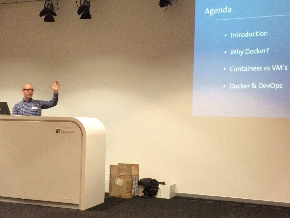 pra_amr's tweet photo. #DockerCH meetup #learndocker just started. @elft3r @idomyowntricks @microsoft_ch https://t.co/0DlgcTgXOG