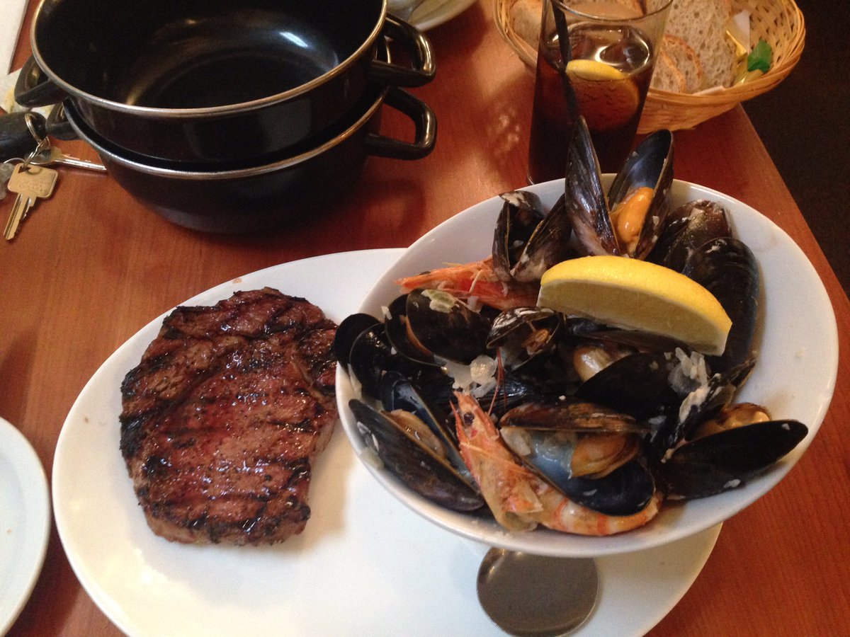 johnrob030's tweet image. Good afternoon vegans I ate the shit outta this and before you go all moral on me it was already like that when I found it ok