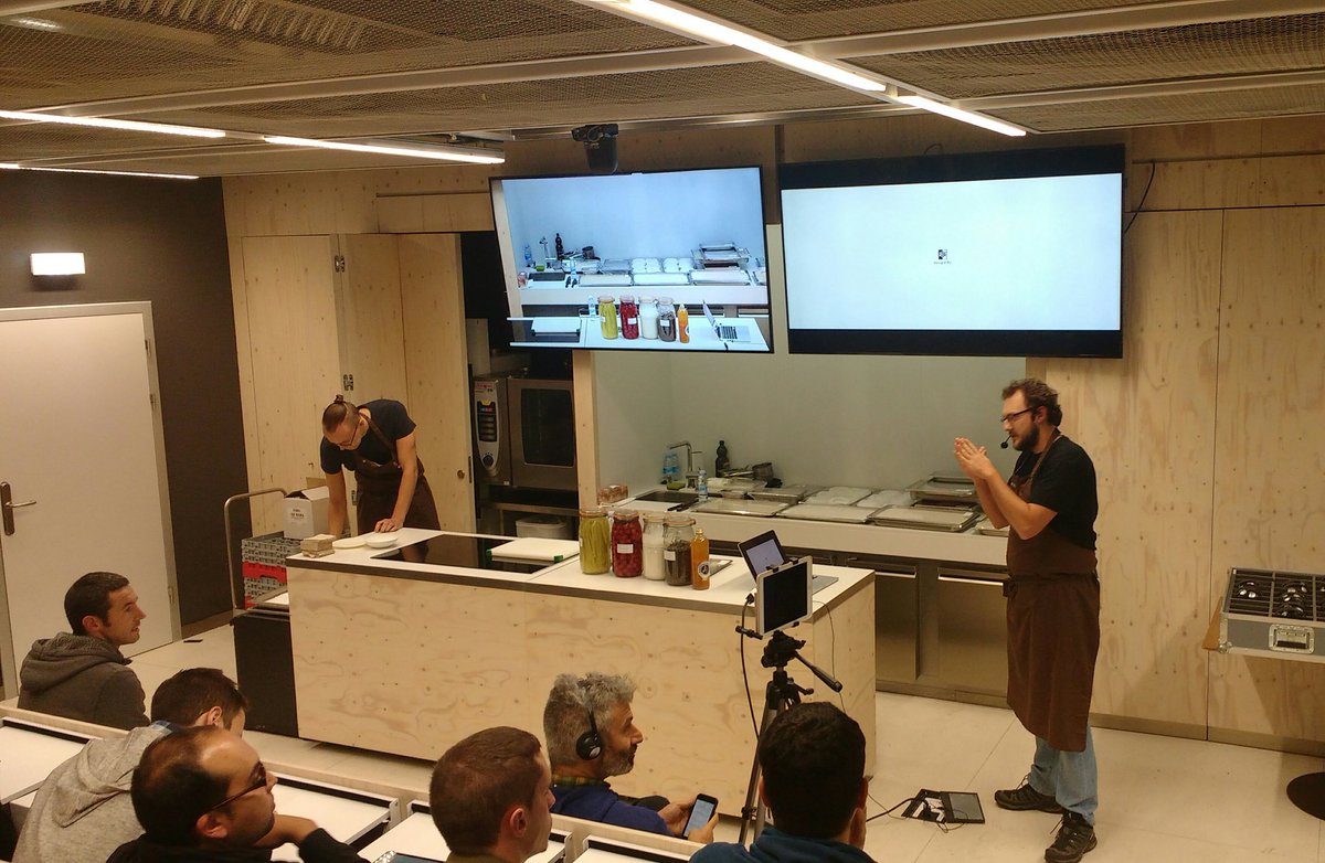 bculinary's tweet photo. Acaba #FermentationSymposium con el workshop de Ramón Pereisé @Mugaritz "Tecnicas y platos" https://t.co/V1jNufyQLe