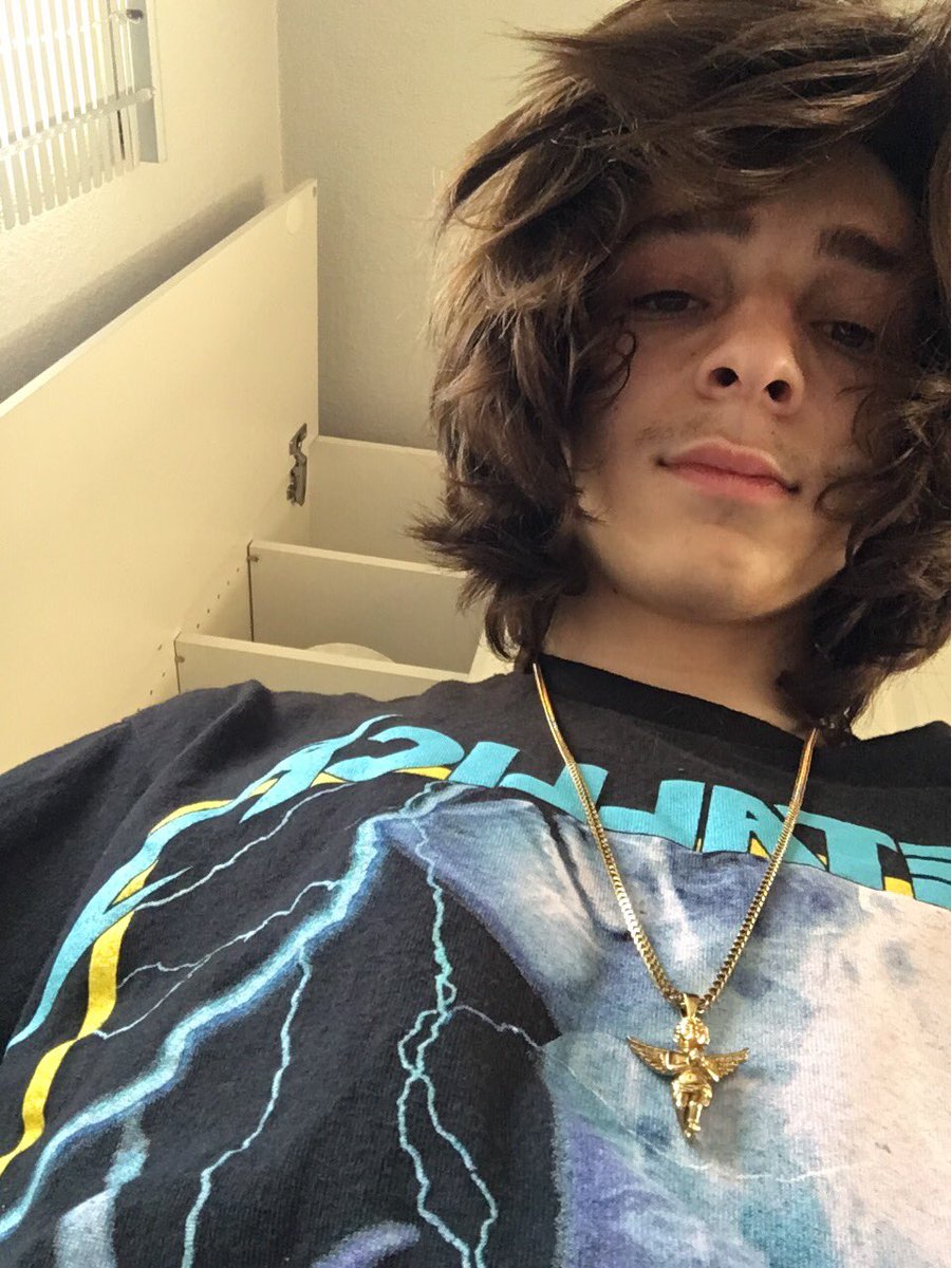 Anothershitbag's tweet photo. (: https://t.co/k4BgQd8aeA