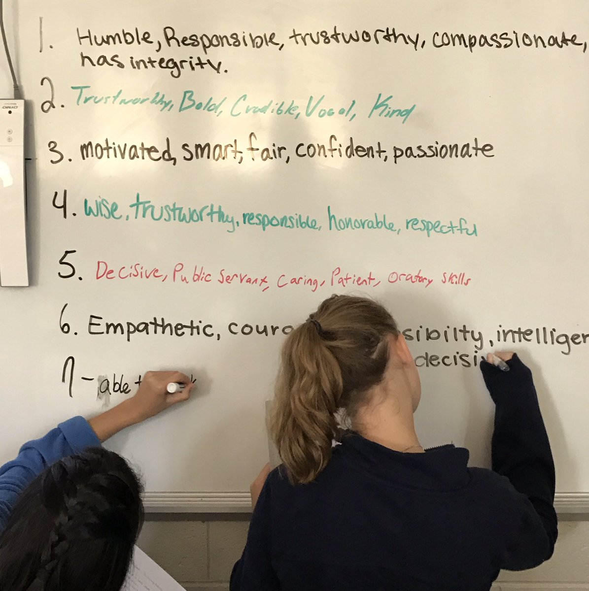 Candace_Baum's tweet image. Traits of a good leader: beginning Julius Caesar and also making modern day connections about today's leaders #mcsconnect #mcslearn