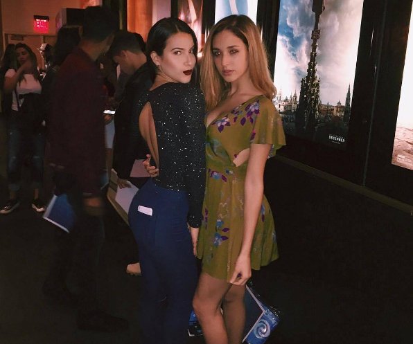 teamsofiavzla's tweet photo. La mujer Venezolana por donde pase se hace notar #LaBandaSofia @Sofia_Delfino.. me encanta verlas justas @zhamirazambrano https://t.co/xD8aiCsdLC