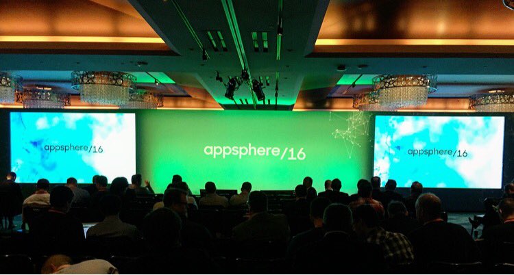 AppDynamics's tweet photo. The best way to kick off #AppSphere: Partner Summit. Big thanks to everyone who works with us to make our partner ecosystem one of the best. https://t.co/goVX67DkE9