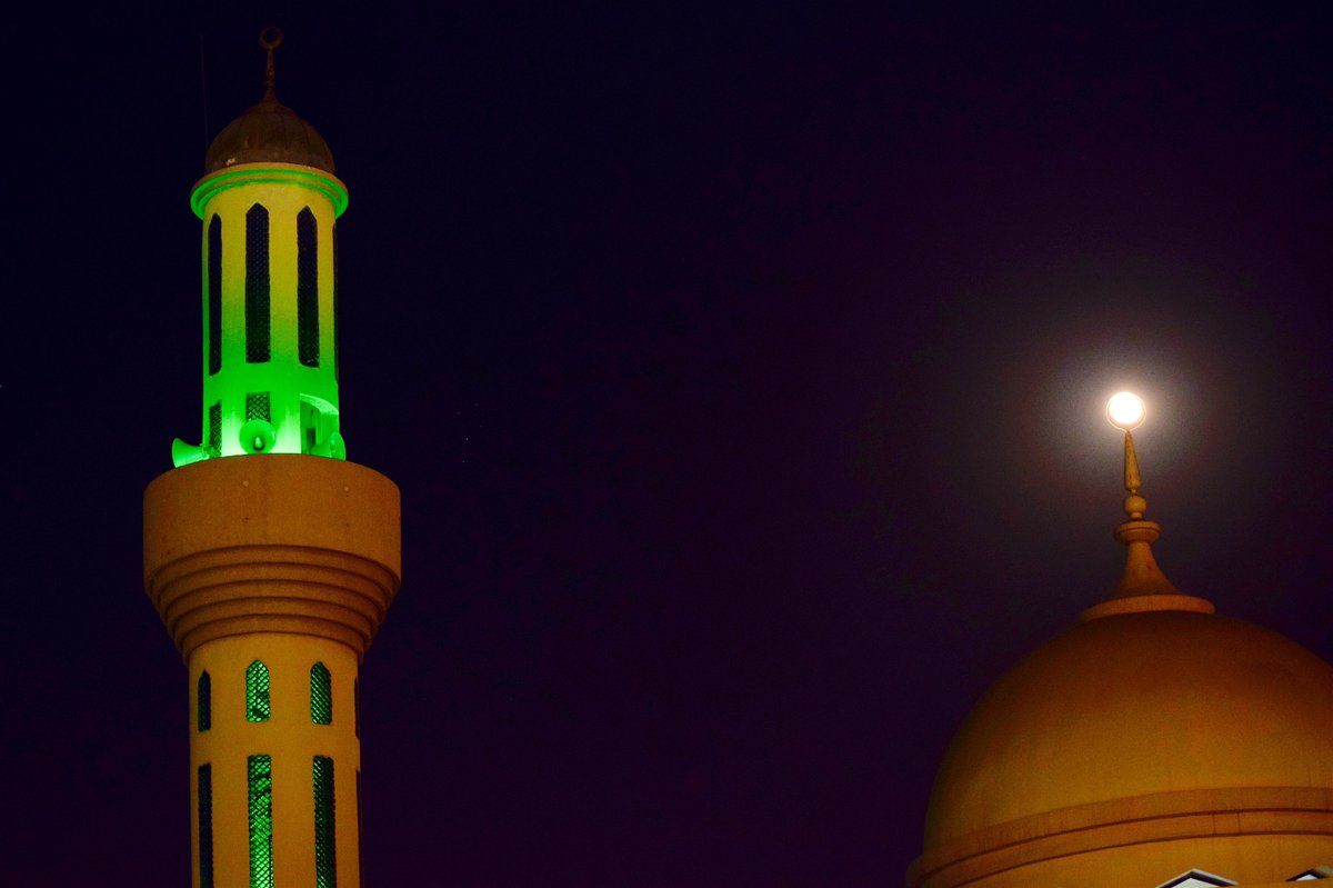 smiker's tweet photo. #SuperMoonSnap #SMSGlobal https://t.co/iUnX27dz4o