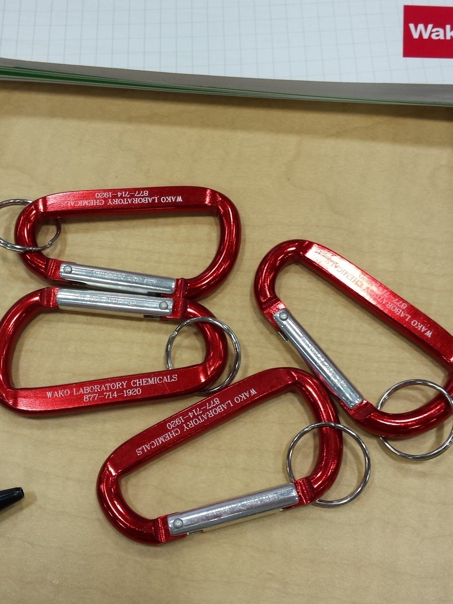 WakoChemicalsUS's tweet photo. Come get your Wako carabiner before they are all gone. Booth 3725 #SFN16. Only a few left. #iba1 #neuroscience https://t.co/Q4481uLtbK