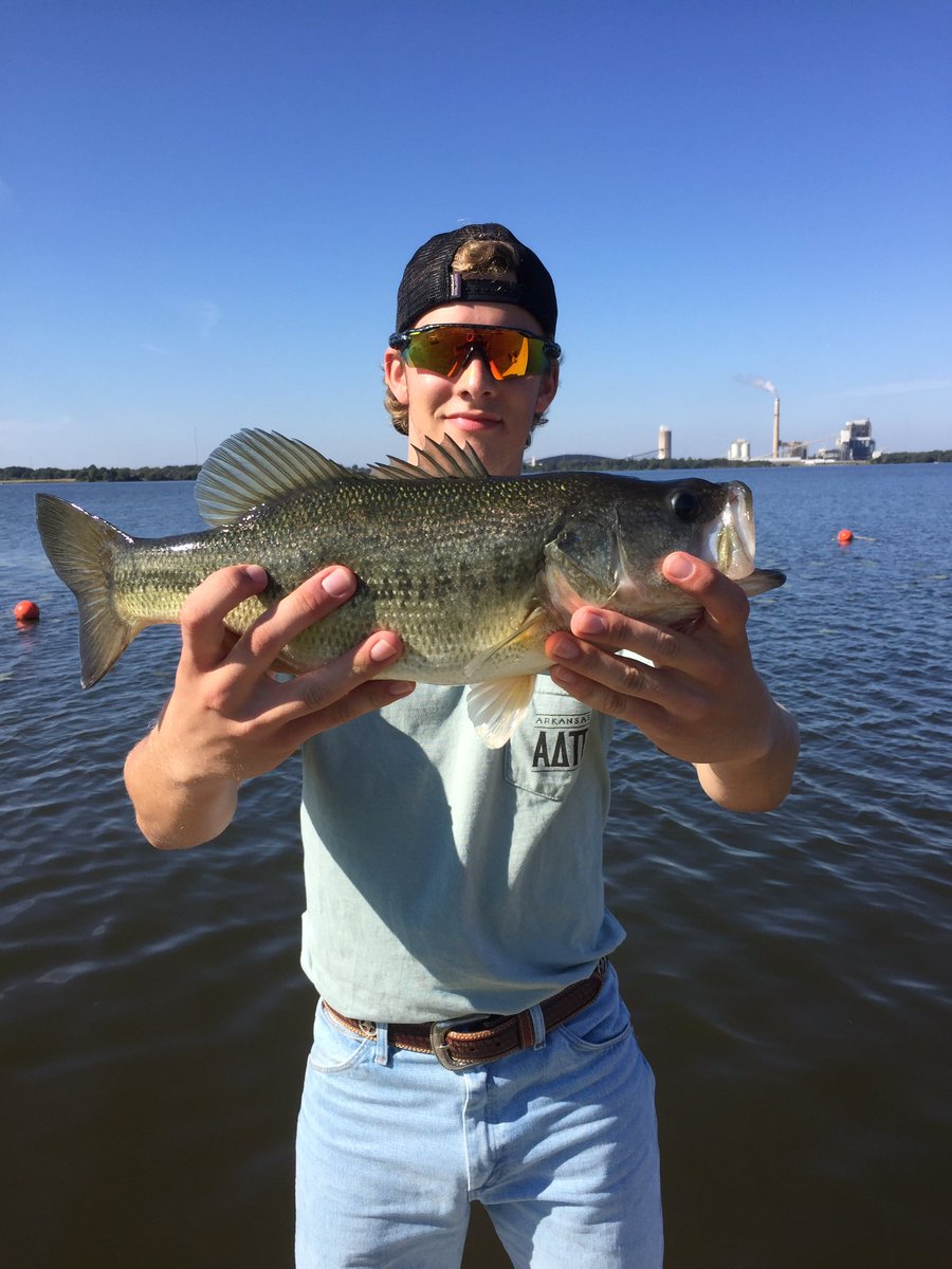 texas_angling's tweet photo. Nice fish on the spinnerbait! Saw it was chasing shad and it hit first cast https://t.co/AMfxL04SJU