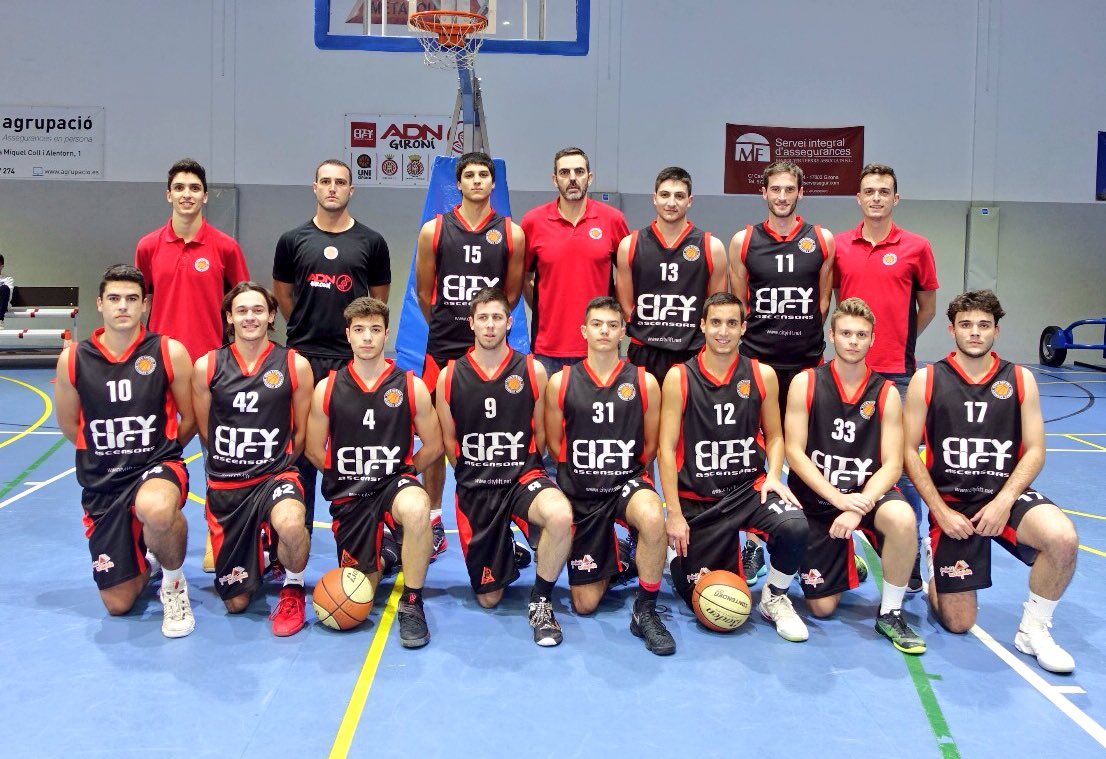 CRÒNICA: Un gran 1r quart porta el Sènior A a la victòria vs <a href="/CBSTA_EUGENIA/">C.B. SANTA EUGÈNIA</a> (63-56). 🔴⚫ #vermellinegre 💪
👉🏻cebgirona.cat/un-gran-1rq-po…