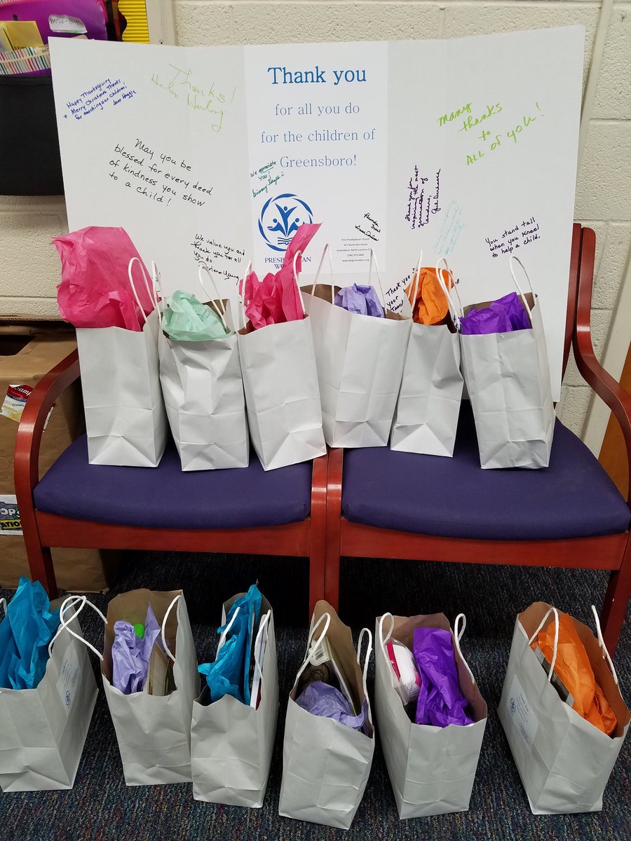 PeelerOpenElem's tweet photo. We received a wonderful surprise from @1stPresGSO today. Each Peeler staff member received a special gift bag. Thank you 1stPres Women! https://t.co/EdBu4zHn1n
