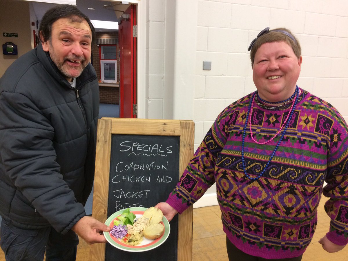 #potatoes on menu for 16th November <a href="/Potatopack/">Ibbotson's Produce</a> @dyproduce @MrJunkFoodChef <a href="/TangHallPrimary/">Tang Hall Primary School</a> @TCVYork