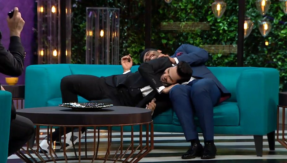 VWellwishers's tweet photo. them laughing is bliss <3 @Varun_dvn @arjunk26 https://t.co/WEPBnEWl7p