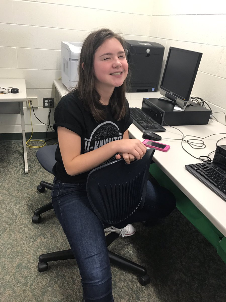 smithyearbook's tweet photo. hope everyone has a great U-Knighted hour today #smiththinkers #smithknights https://t.co/i73QwBrIfR