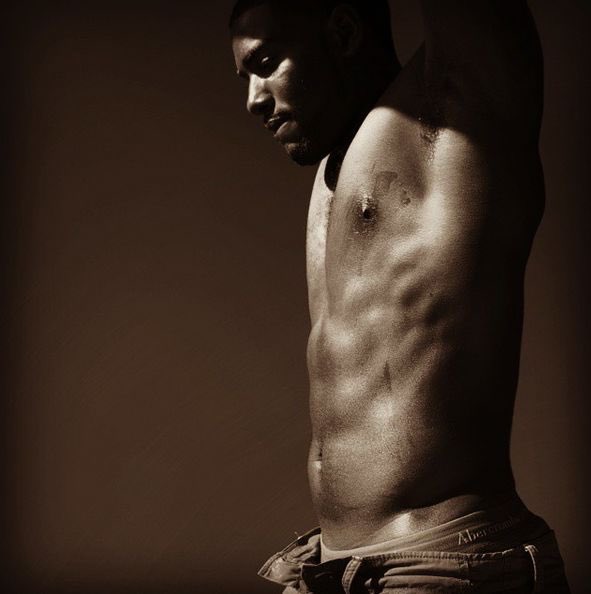 Hero. Dominant. Passionate. Rough. Words that describe me. Now come meet me. RT