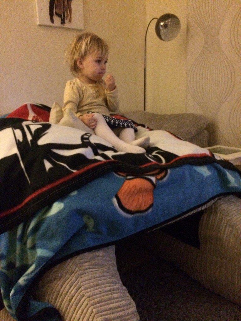 Marcuspartacus's tweet image. #kingofthecastle #sofaden #donttellmum @AlexandraWomack