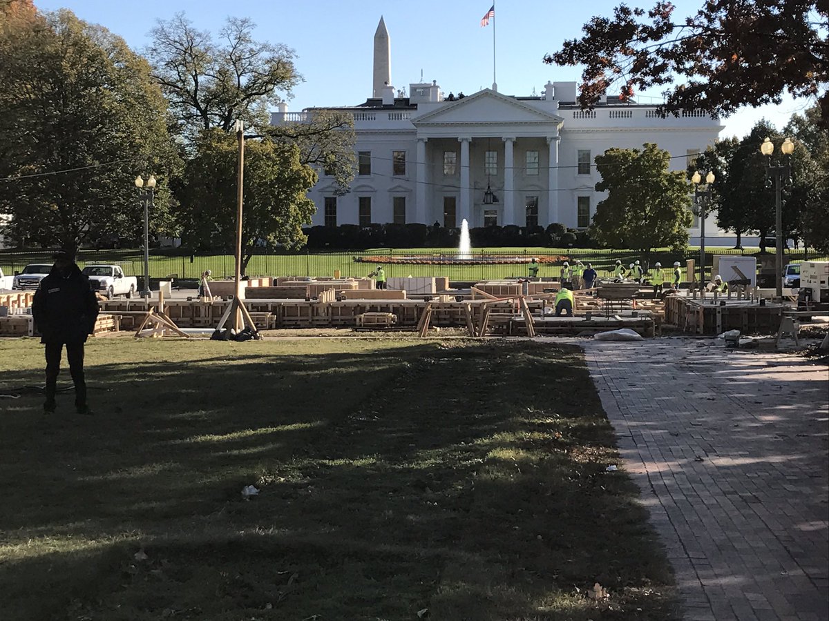scottkcowart44's tweet photo. In Washington DC for the National SOY Conference. It makes us appreciate our country and the freedoms we have as Americans. #24STRONG https://t.co/iqDrpPgm55
