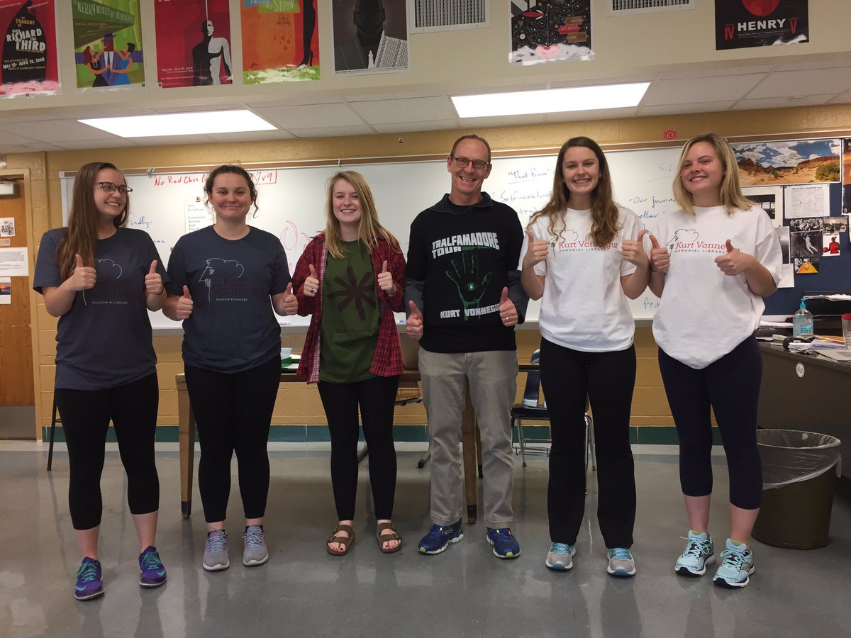 seanjohnkevin's tweet photo. 5th Period AP Lit strikes again, bringing me a Vonnegut t-shirt from Indy. #sphincterorsputnik? https://t.co/Pz2BkdA0Fh