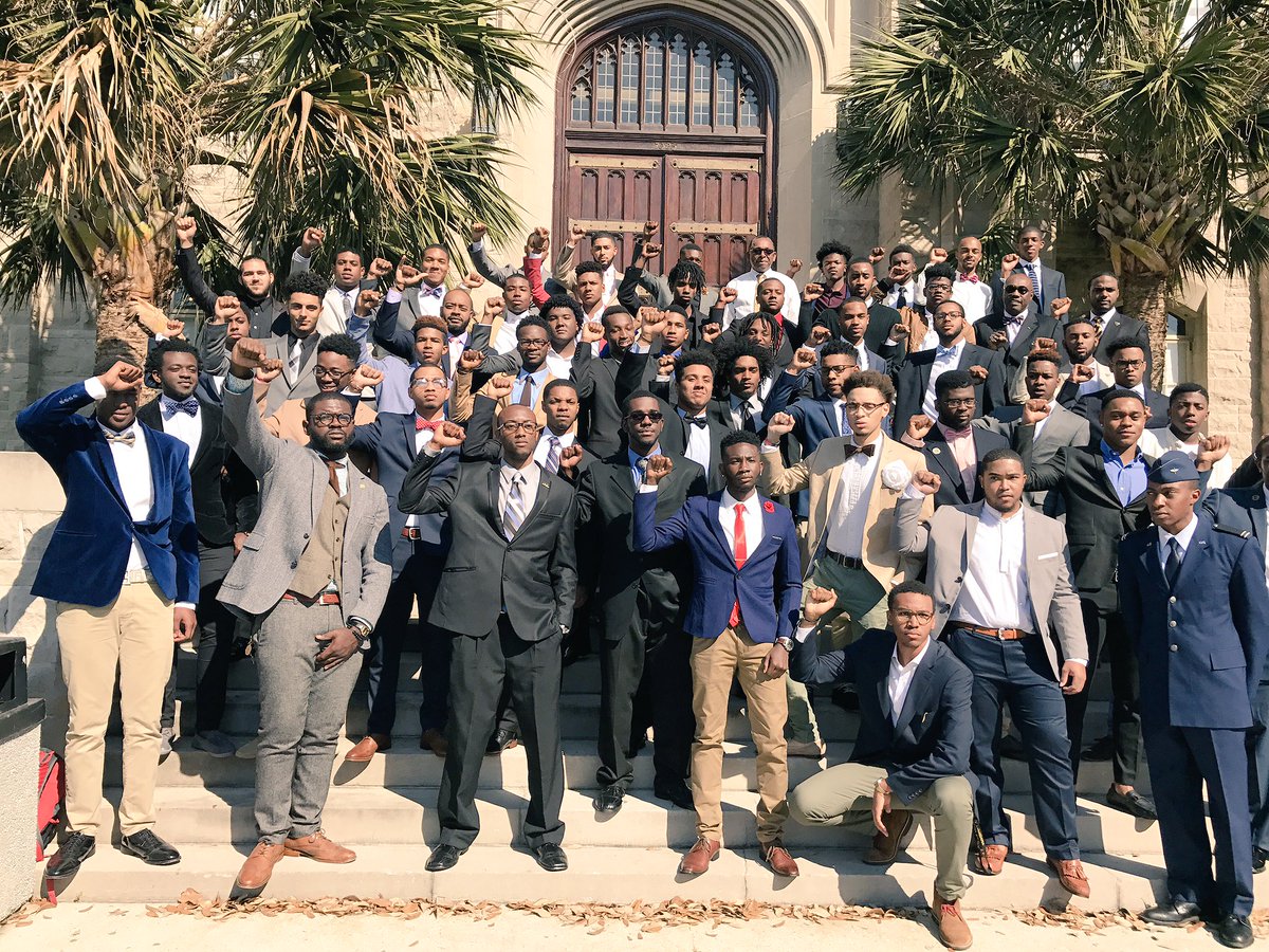 Mr__Wiltz's tweet photo. Black, Educated, Empowered💯✊🏽💯 #MenOfXavier #HBCU #XULA https://t.co/zDY1EGcWHE