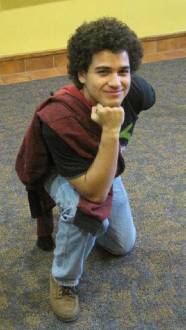 guhrace9's tweet image. Creeping on my sexyass husband's old photos already preparing for the taming of our children's fros every morning #hecouldagotit #eventhen