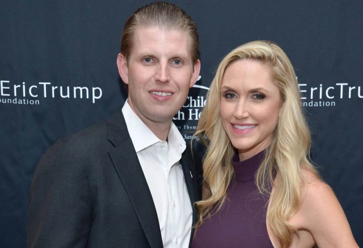 PageSix's tweet photo. Eric Trump was heckled by teens while walking the streets of NYC https://t.co/kXI5kf1pSv https://t.co/et0nUNiRcL