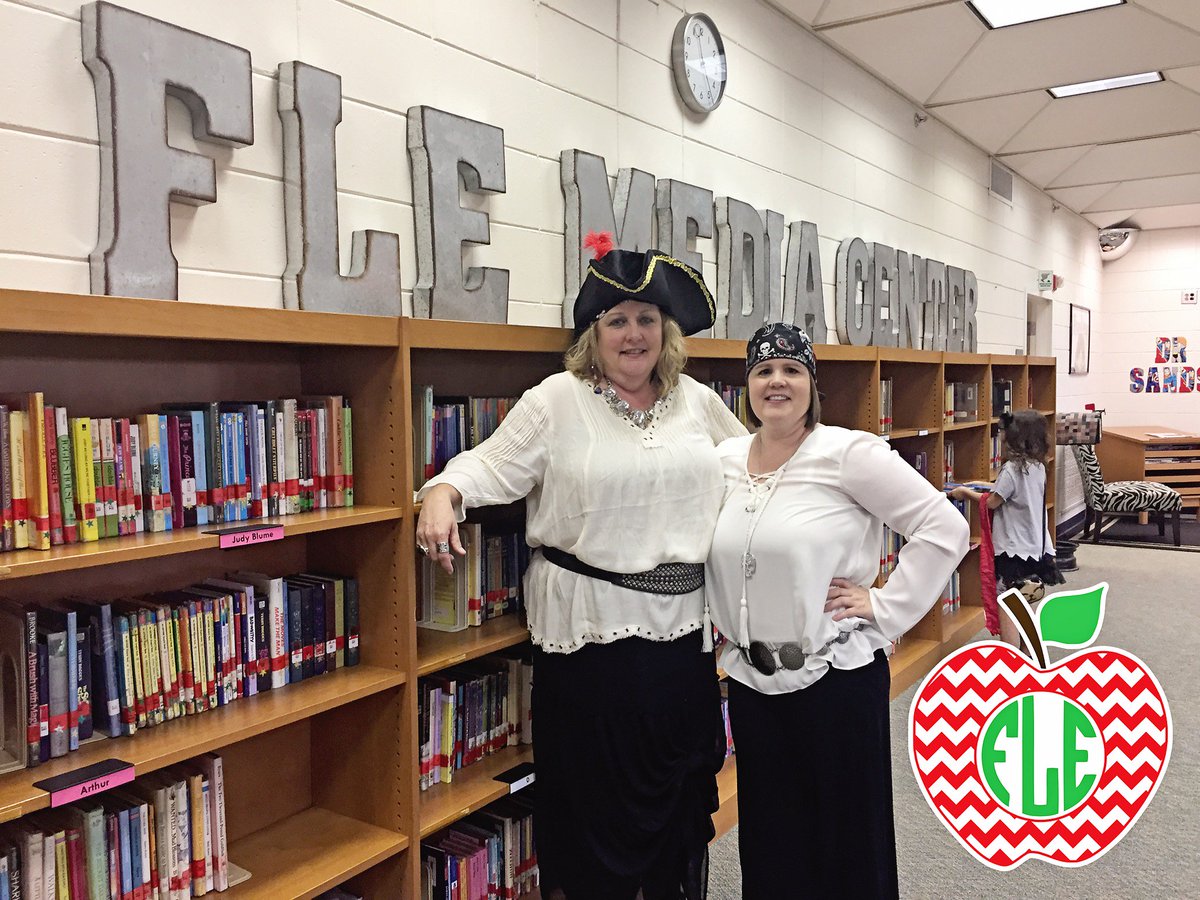 fle_media's tweet photo. Bookeneer Day #ChildrensBookWeek @sukaratana_lcss @crocker_lcss @Supt_LCSS @drpatticrane @itsmroberts @wsmith_lcss @alawsonFLE @KashdownFLE https://t.co/OuqWYTSsGz