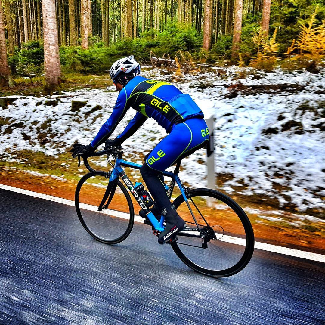 Winter training was never been so easy with #Sarto #Asola! 
Stay focused and motivated also in this season choosing the right gear.