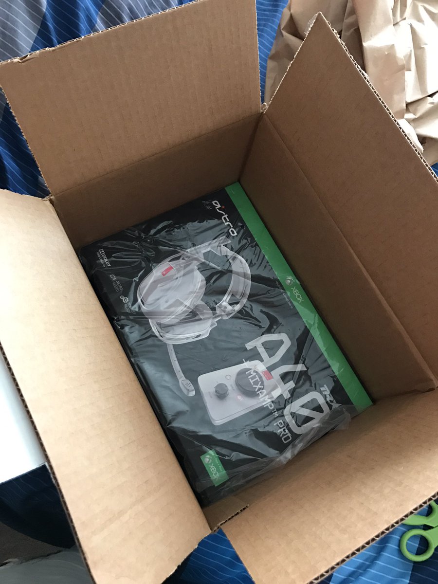 TheHomieMiggs's tweet photo. Shout out my homie @YouTubeBrock with the @ASTROGaming A40 TRs giveaway #BUBSquad https://t.co/G3TkgXFuv2