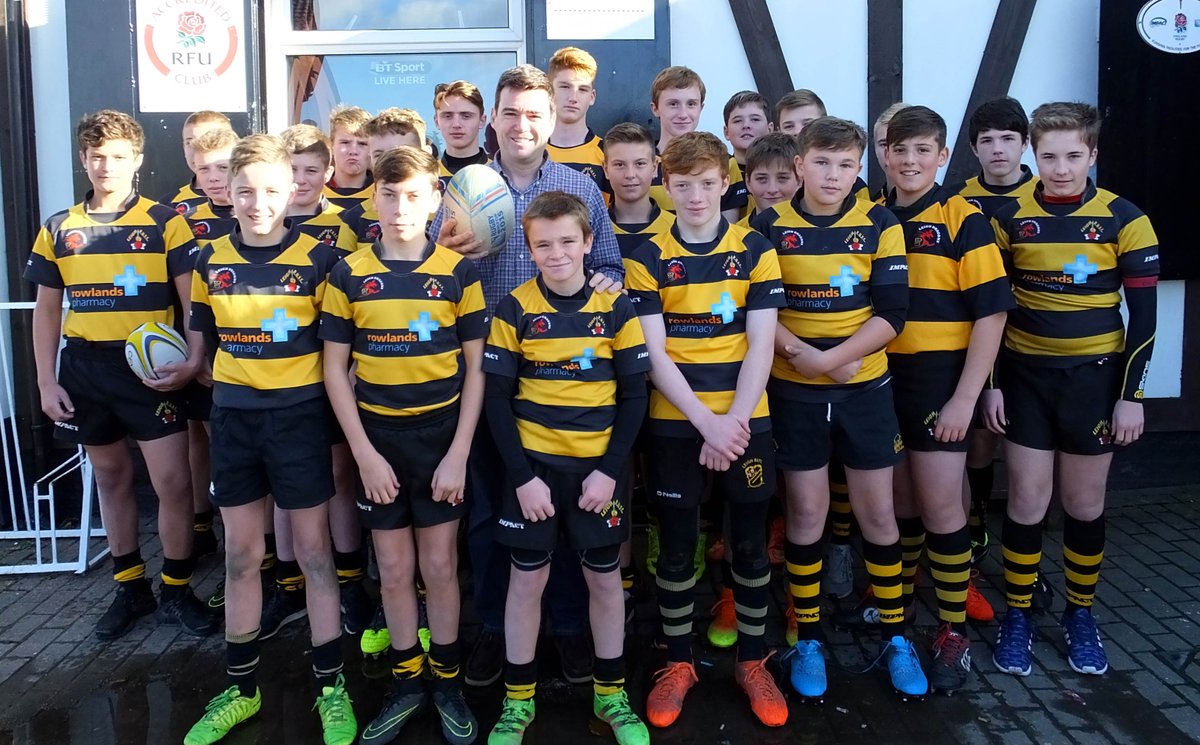 Leigh Dragons get support from MP Andy Burnham @andyburnhammp 
pitchero.com/clubs/leigh/ne…