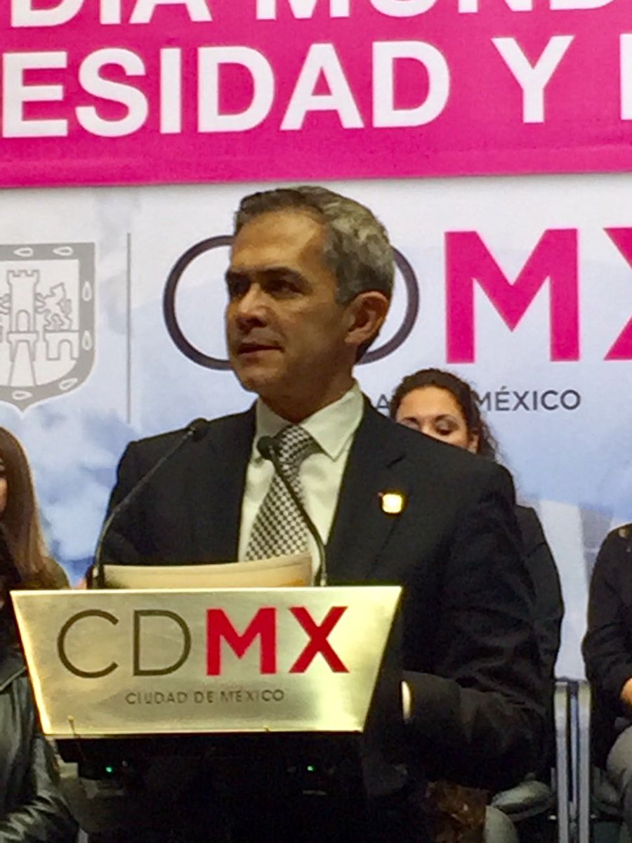 fmdiabetes's tweet photo. Jefe de Gobierno de la #CDMX .@ManceraMiguelMX en la conmemoración del #DiaMundialDeLaDiabetes y la #Obesidad @AyalaGise https://t.co/908n9yhjny