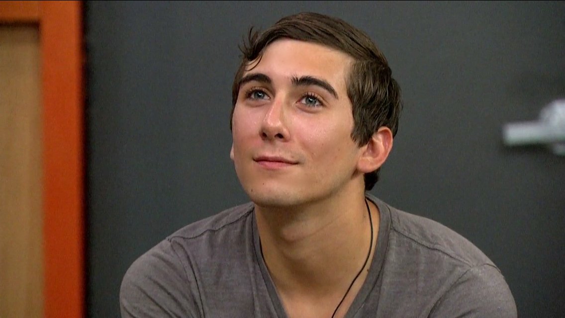 ddeteresa13's tweet image. MY BABYYY #BBOTT #BBJASON #TEAMJASON