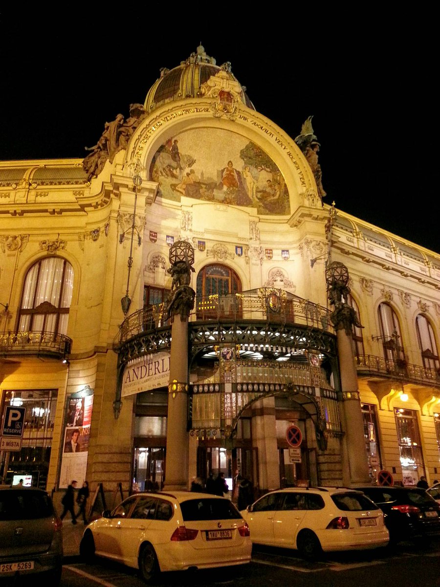 municipal house - great opening dinner! #enlighten16 #eneu16 #IALD - crowd.cc/s/vcOU
