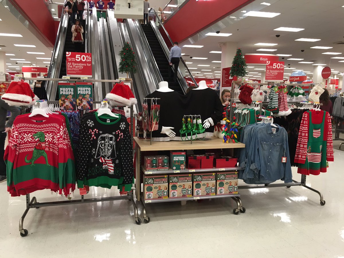 VMLStephanie's tweet photo. HOHOHO! #scrappyanddelight #T1375 #VML #TargetMerchandising @JenieBrisson @Adam_Reiter @jenteigland @ContrucciJoe https://t.co/9iCWBVdyux