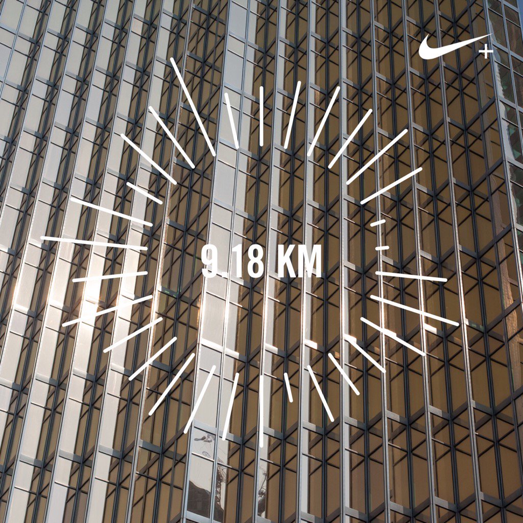 libbyroach1's tweet photo. Starting the week off golden! #mondaymotivation #toronto #nrc #runroachrun https://t.co/Eciyr8QTDX