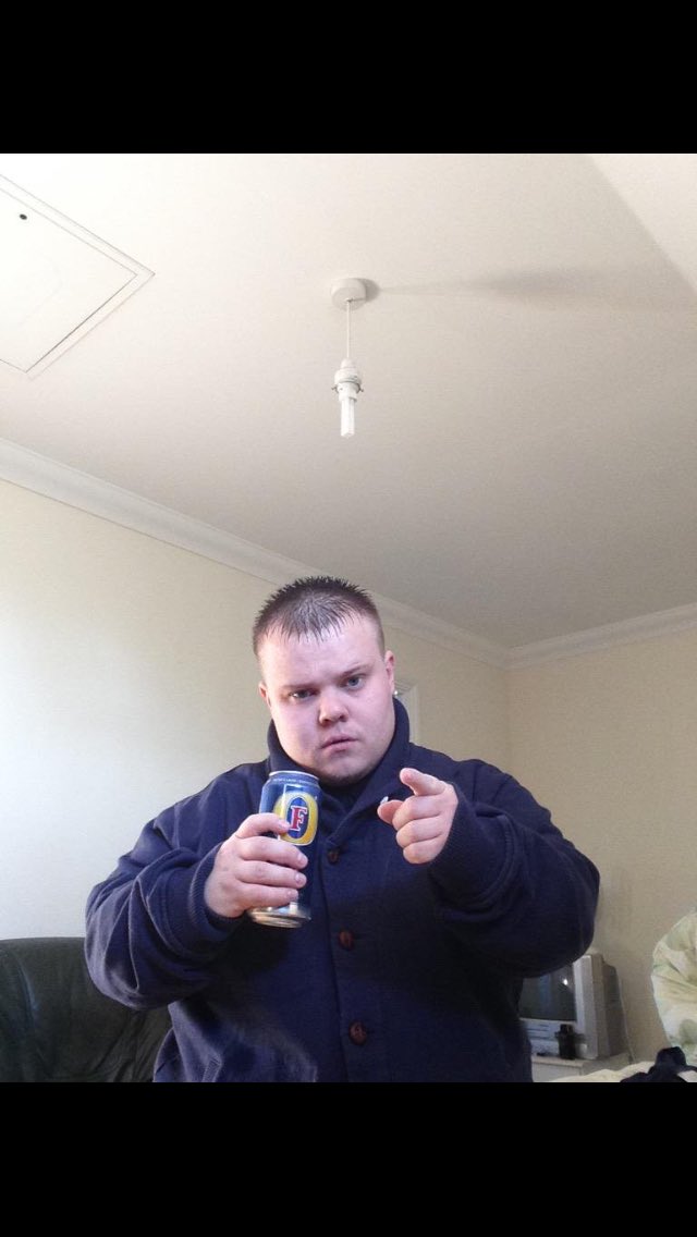 THardnuts's tweet image. Introducing 'Little G'. We call him that cos his names George and he's extremely Little. Gives a mean headbutt to the Bollocks 👊 #Hardnuts