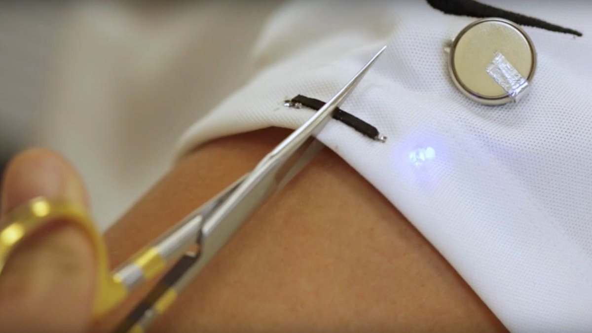 piennsa's tweet photo. Esta tecnología busca que los gadgets rotos sean capaces de repararse a sí mismos  https://t.co/z5mpucHfeh https://t.co/mgLBm1jxmp