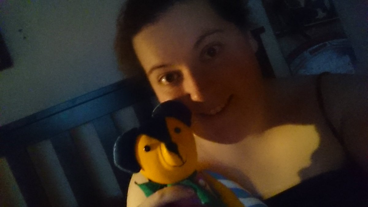 Dinky4790's tweet photo. Addi & I all settled and ready to watch @SamanthaQuek smash the bushtucker trial on @imacelebrity #ImACeleb #SmashItSam https://t.co/aZ8RnXLrQz