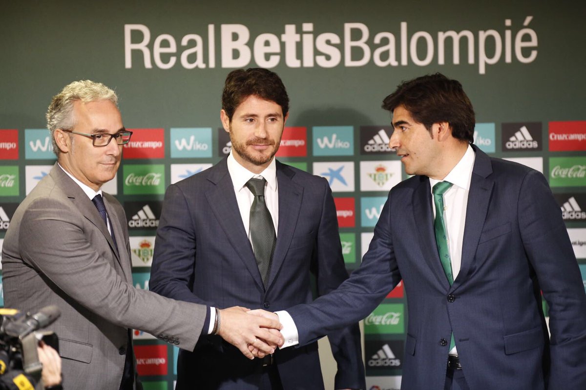 Victor_SDA's tweet photo. Primer de trabajo, entrenamiento y presentación oficial. #EQUIPO #ILUSIÓN #MUCHOBETIS https://t.co/Z53IKShLuf