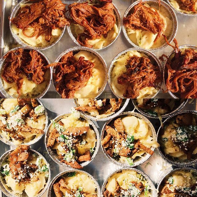 knottydeck's tweet photo. Miss out on this at #atxmacncheesefest this weekend?? Not to worry-Knotty Deck is serving up Mac n' More 7 days a week! #knottydeck #atxeats https://t.co/JtNJO1X3zm