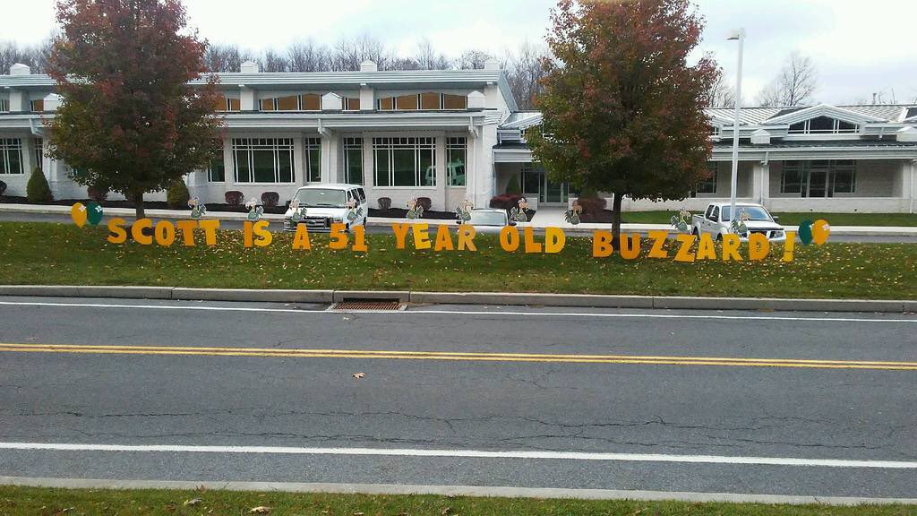 Outhouse Party Store (OuthousePartySt) Twitter