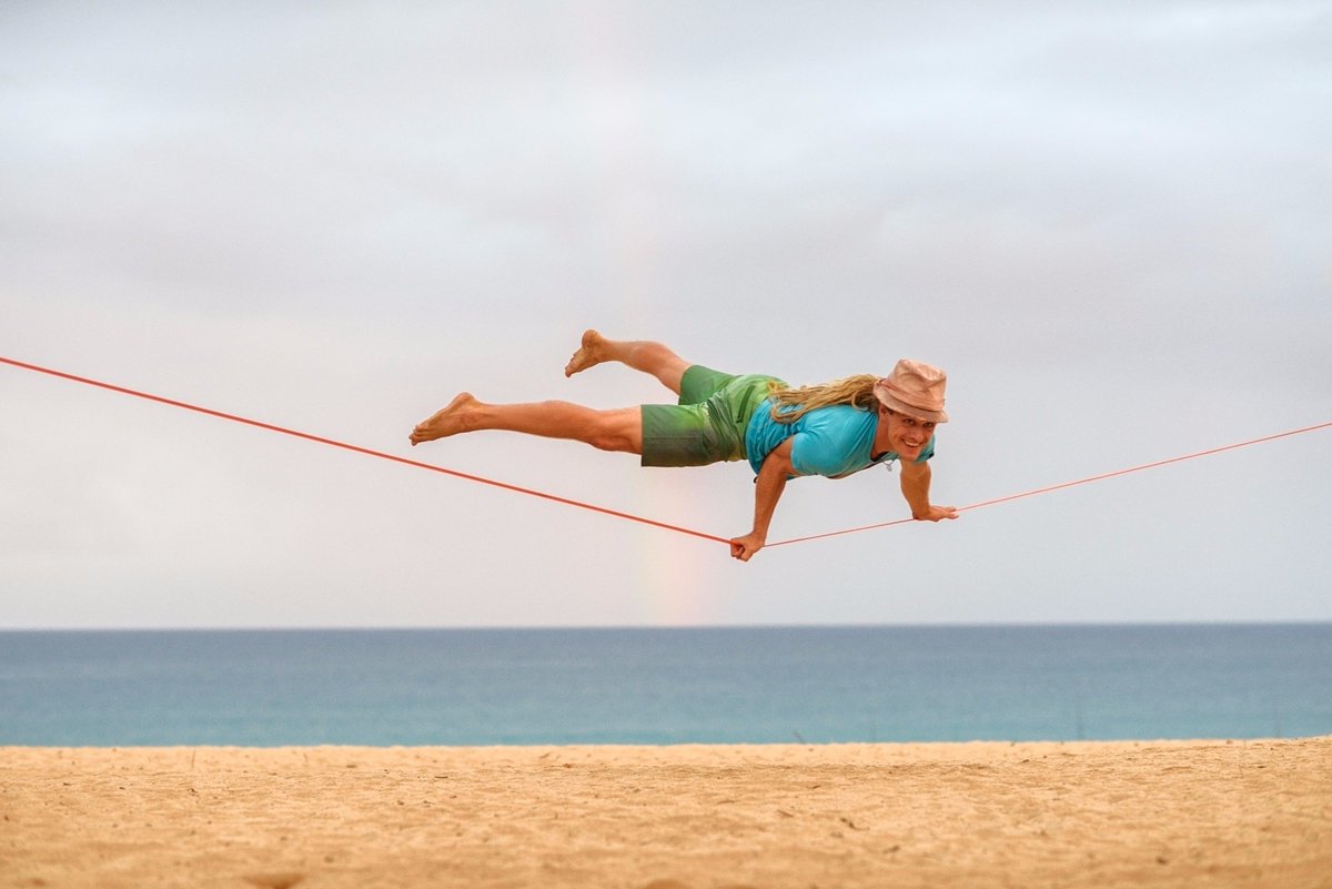 seatosummitgear's tweet photo. And just when you thought slacklining couldn't get any harder...
https://t.co/3kKuk84vOC #YogaSlackers #Slackline #Yoga #AcroYoga https://t.co/u7DiZ6AR08