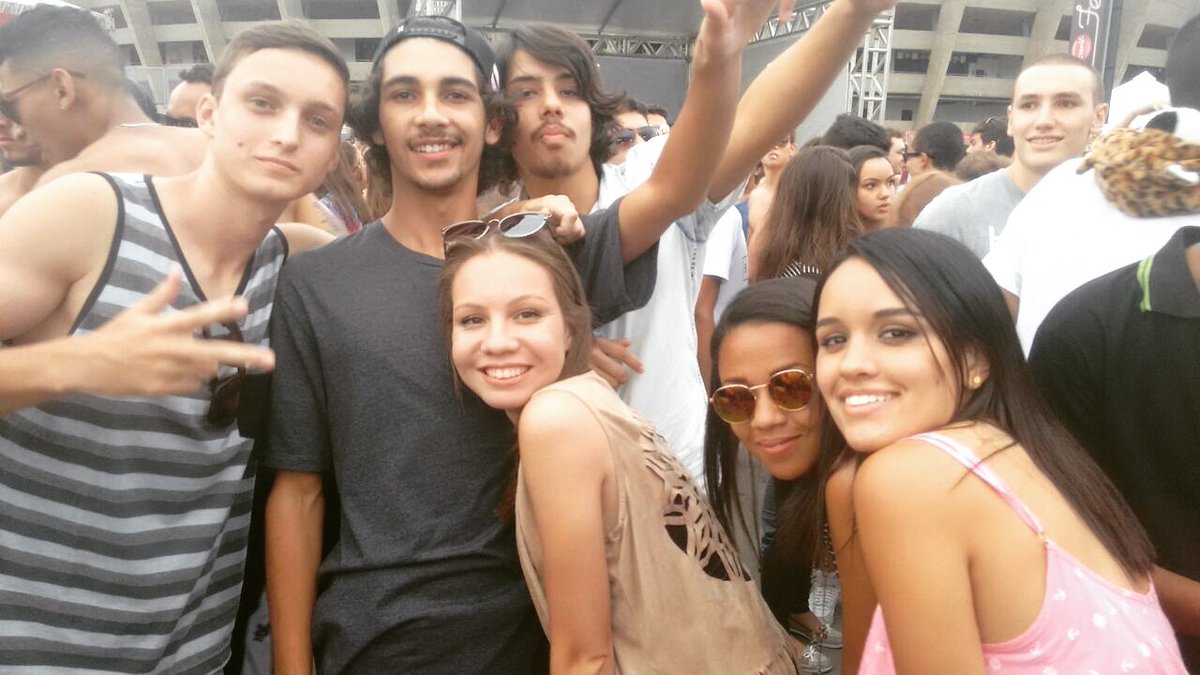 laregol's tweet photo. #NETFestival 🔙💥 https://t.co/0IvM138eka