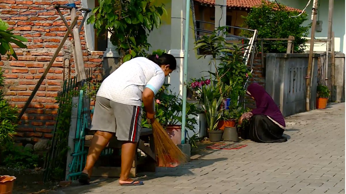 netjateng's tweet photo. MENGUSUNG MISI HILANGKAN KAWASAN KUMUH DAN TERTINGGAL, PEMKOT SEMARANG CANANGKAN PROGRAM KAMPUNG TEMATIK. #netjateng #kampungtematik https://t.co/E4P00sGb4O