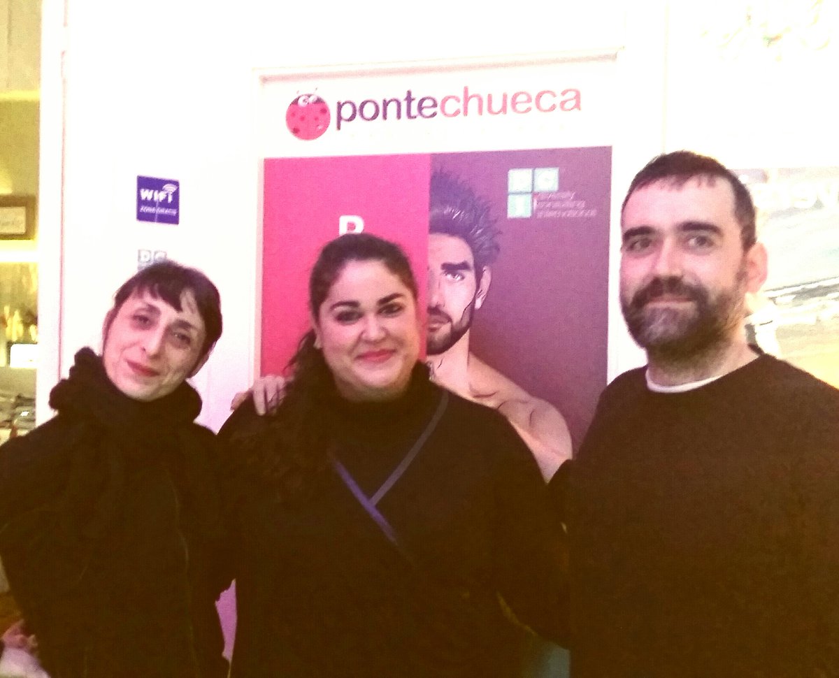 Con los invitados de hoy!  Actriz y dire de #peceras en <a href="/pontechueca/">pontechueca</a> <a href="/teatrolara/">Teatro Lara</a> muchas gracias!!!!