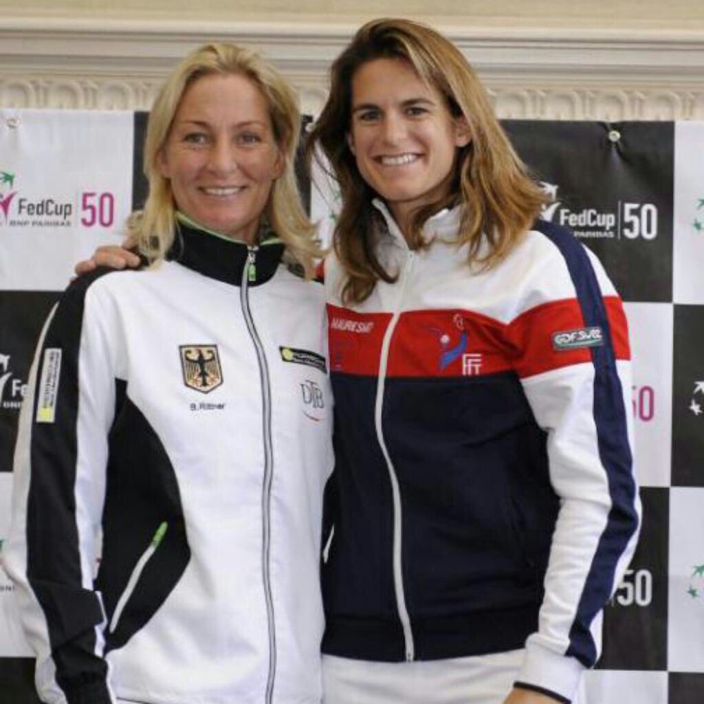 AMÉLIE MAURESMO - Página 5 CxQdlOjWEAAWgnn